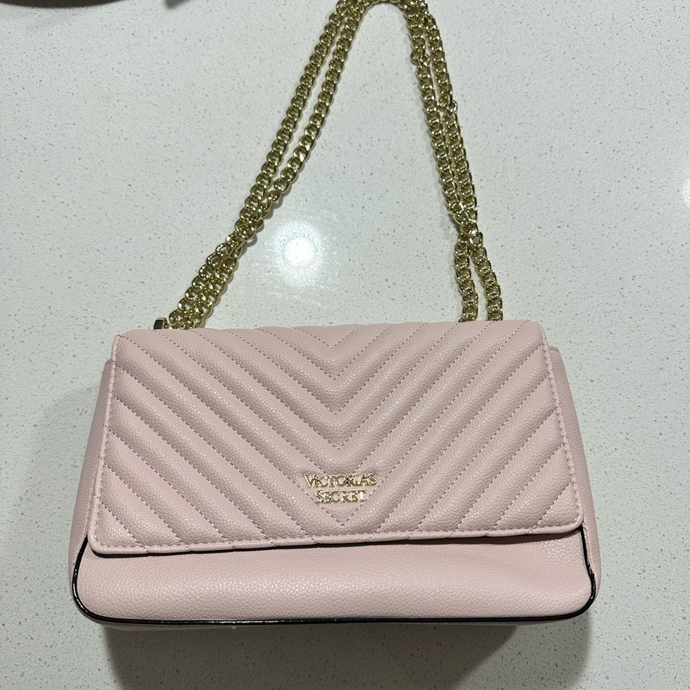 Victoria’s Secret Chain Purse